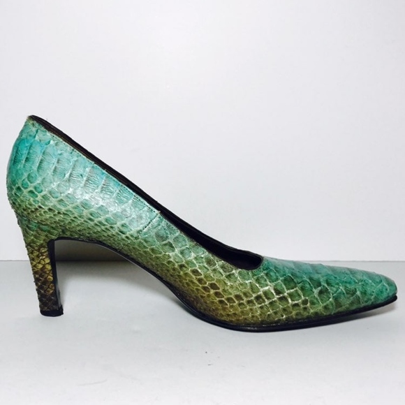 Salvatore Ferragamo US 8.5 AA Pumps - Picture 4 of 8